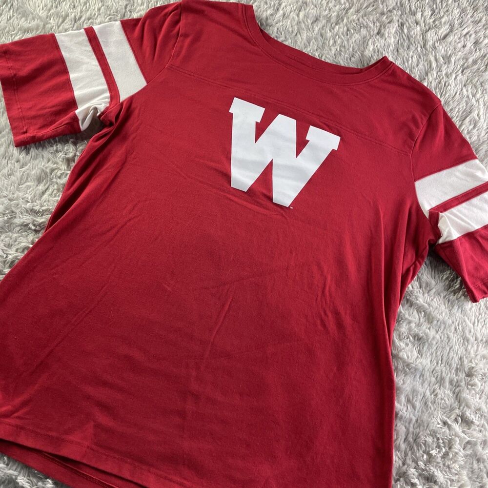 Wisconsin Badgers Shirt Womens Large Red White Retro Throwback UA HeatGear